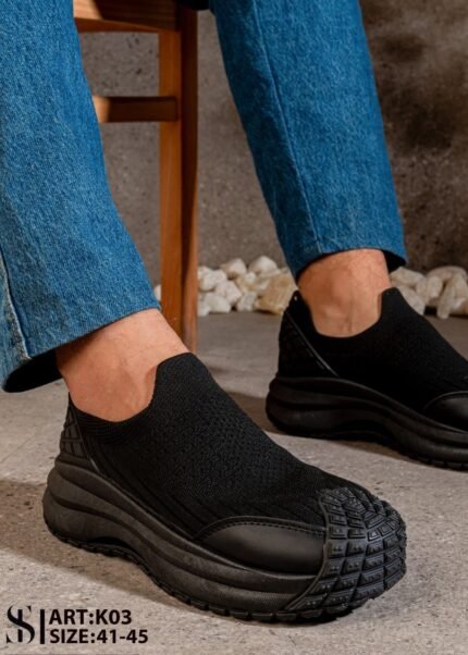 Men's Black Slip-On Sneakers
